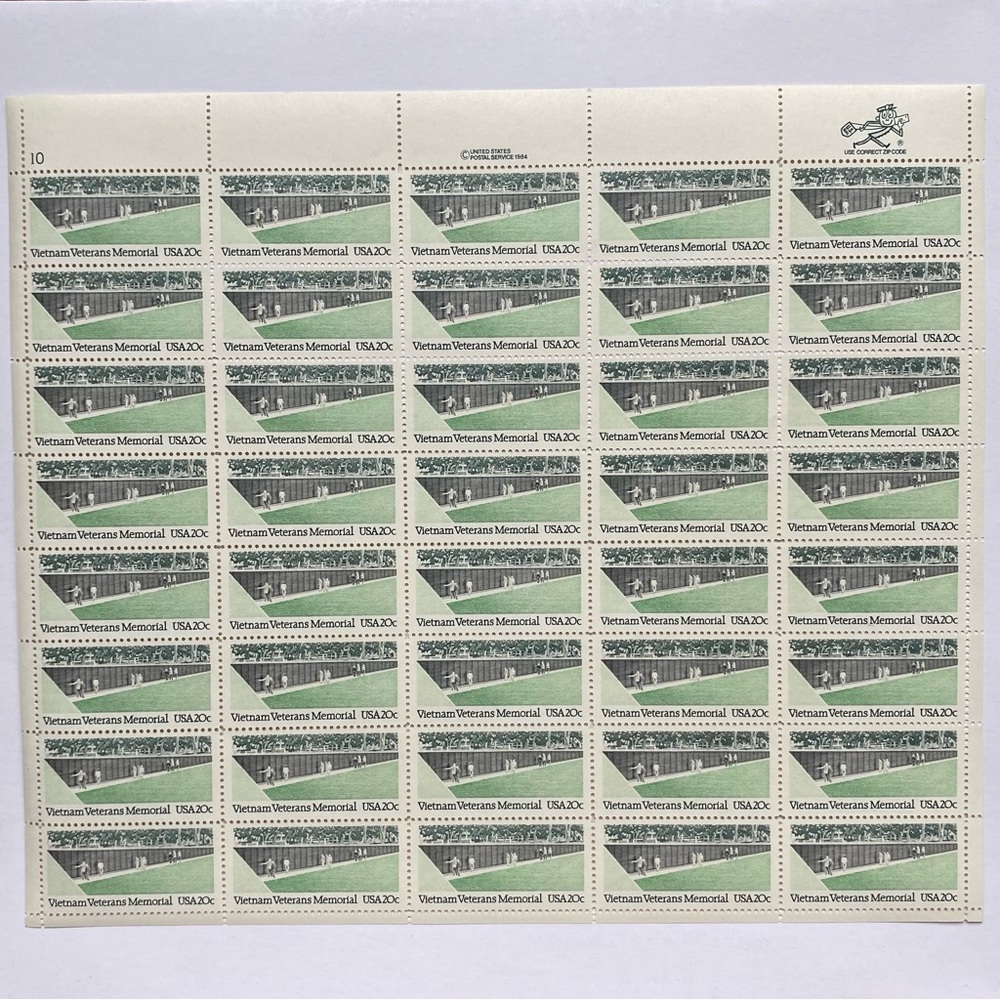 Vietnam Veterans Memorial Stamps Sheet of 40 20 Cents Scott # 2109 War Unhinged
